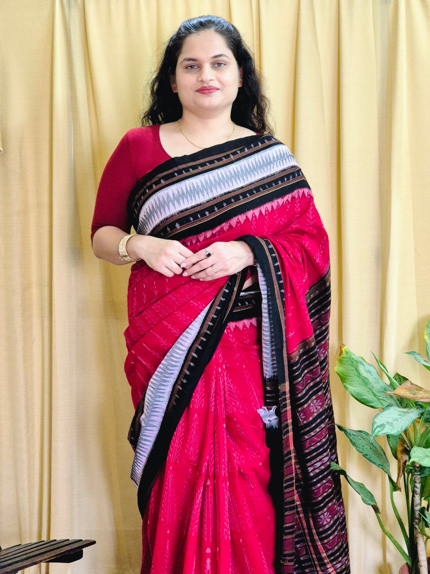 "Rudrani" Sambalpuri Handloom Saree - Earthyweaves