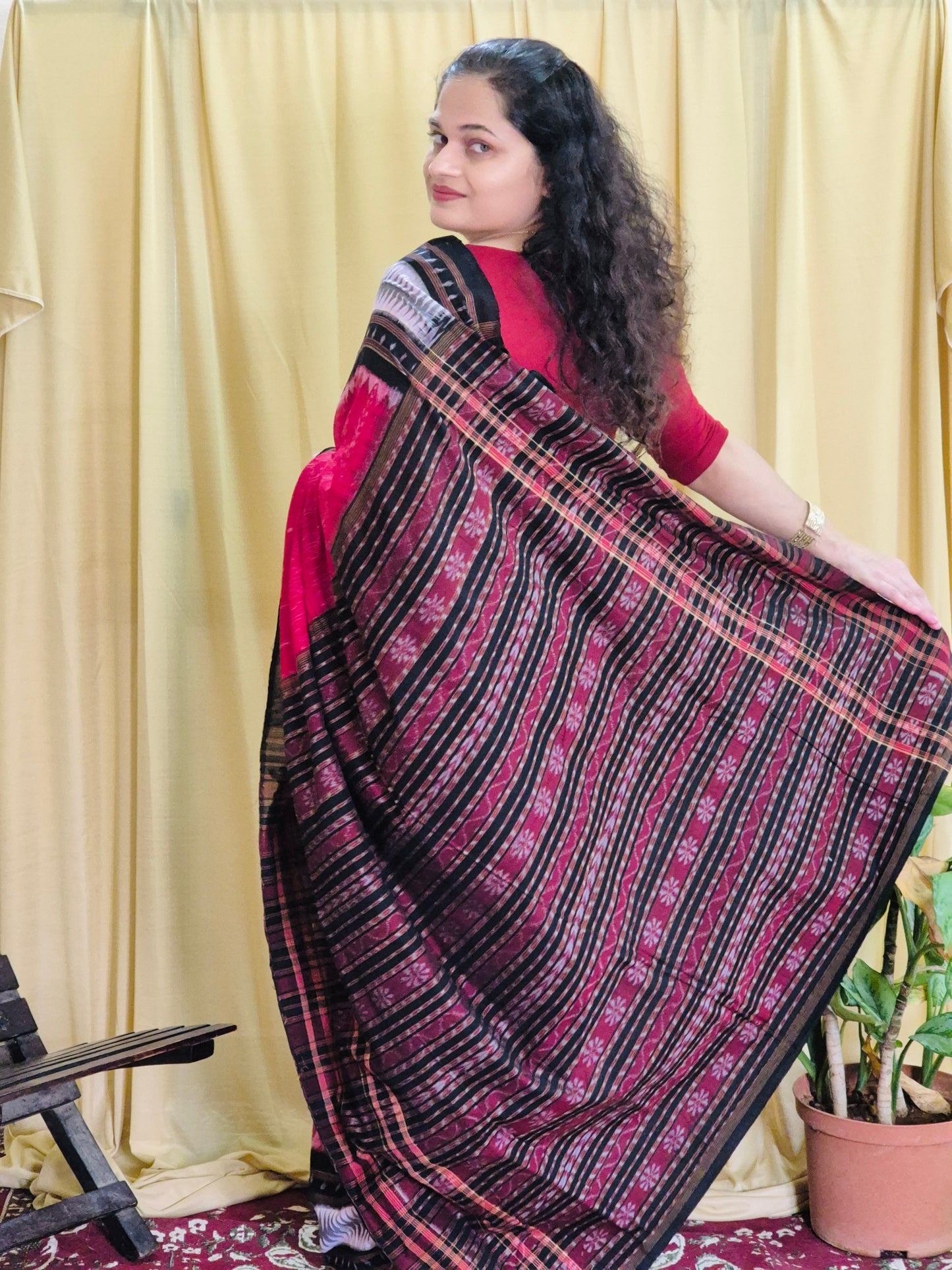 "Rudrani" Sambalpuri Handloom Saree - Earthyweaves