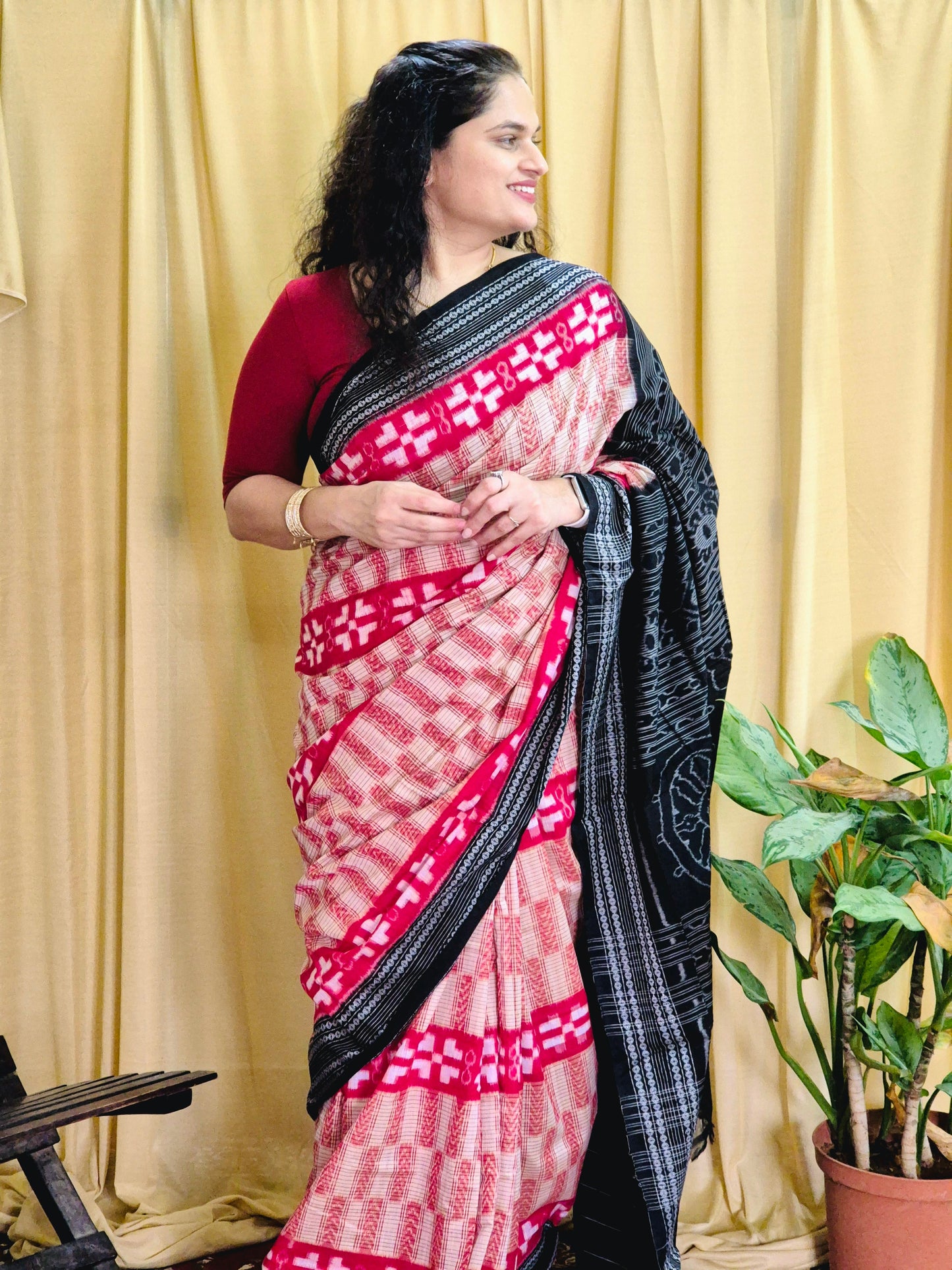 "Meghavi" Sambalpuri Handloom Saree - Earthyweaves