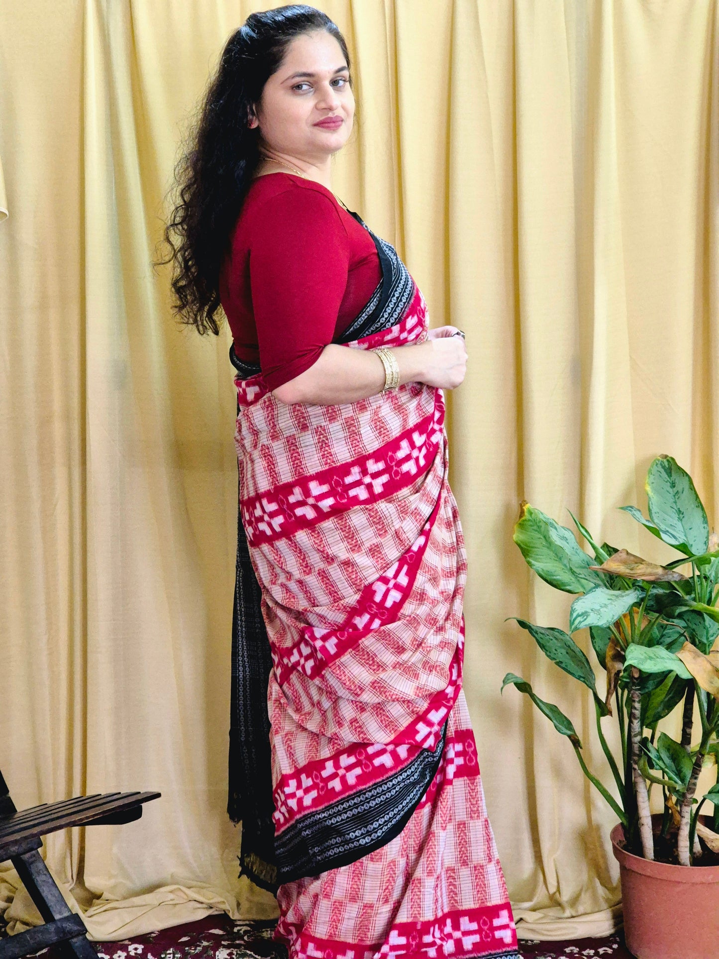 "Meghavi" Sambalpuri Handloom Saree - Earthyweaves