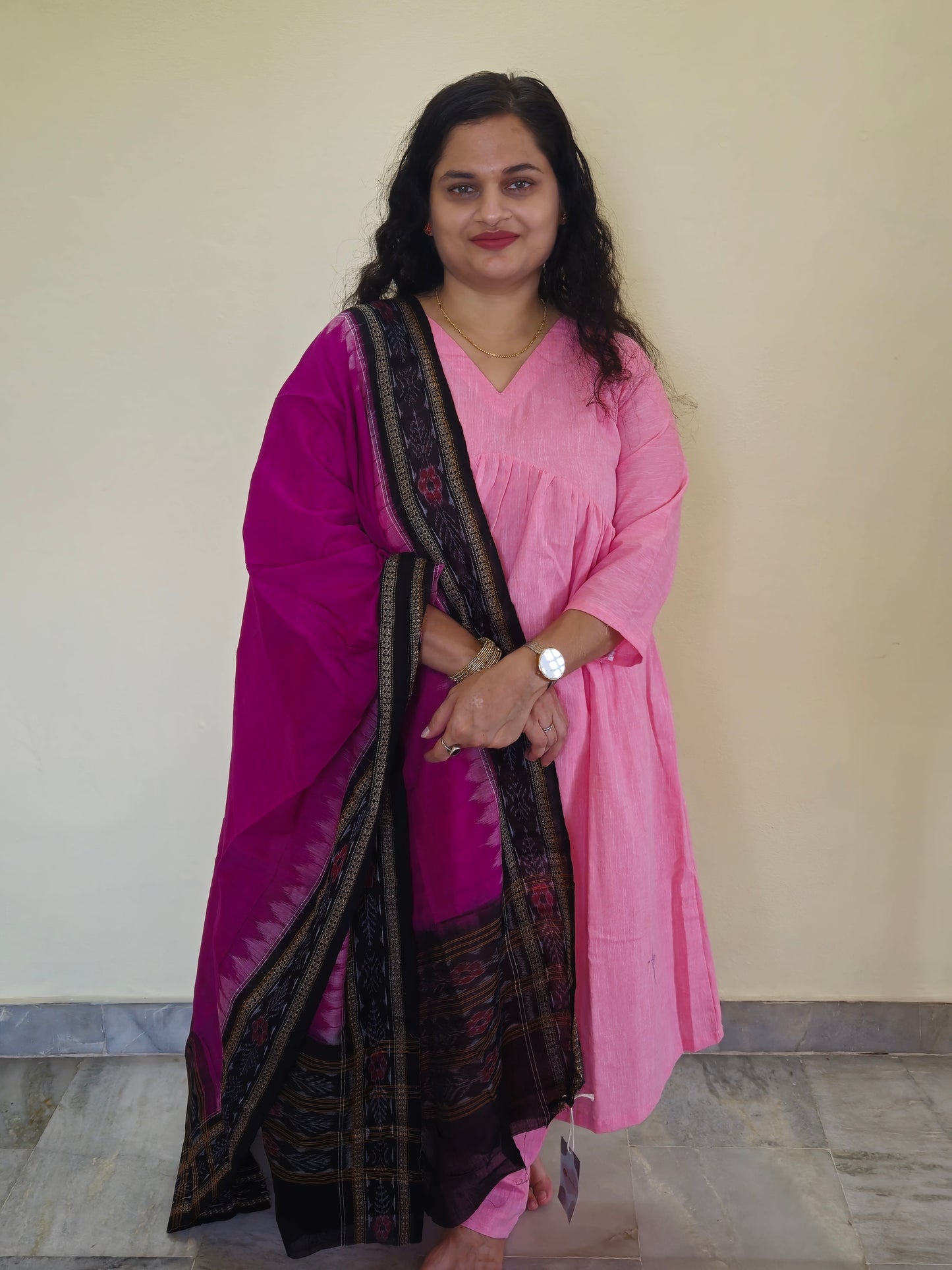Purple with Black Border Sambalpuri Dupatta - Earthyweaves