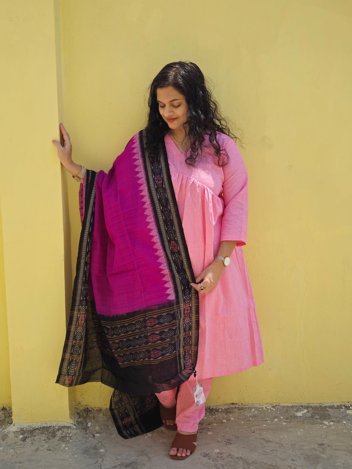 "GulabChitra" Blush pink Linen Co-ord Set with Sambalpuri Handloom Dupatta - Earthyweaves