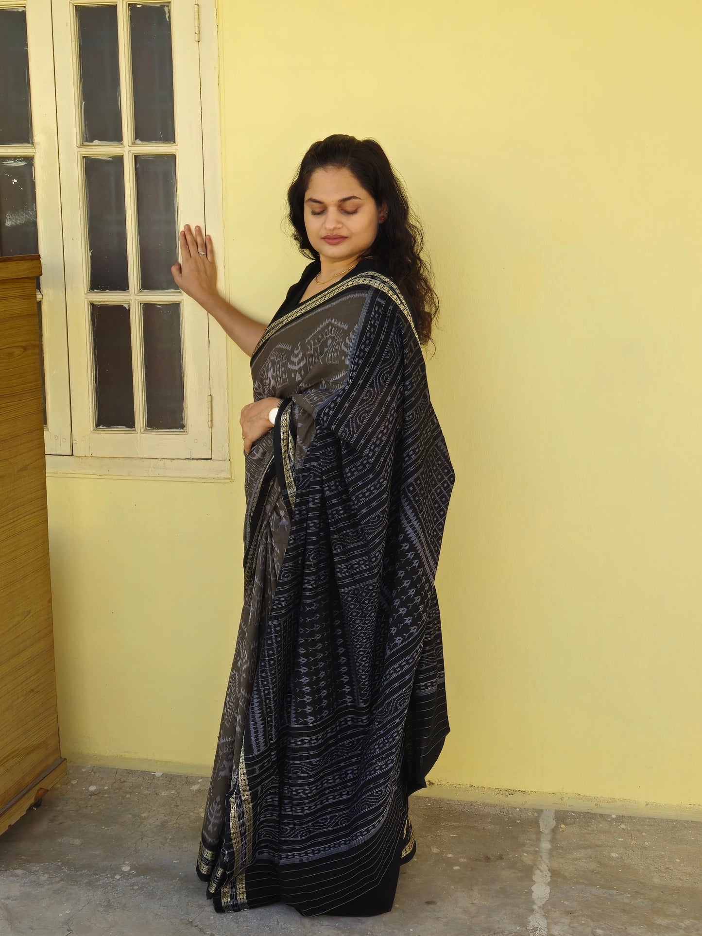"Shyamalika" Sambalpuri Cotton Saree - Earthyweaves