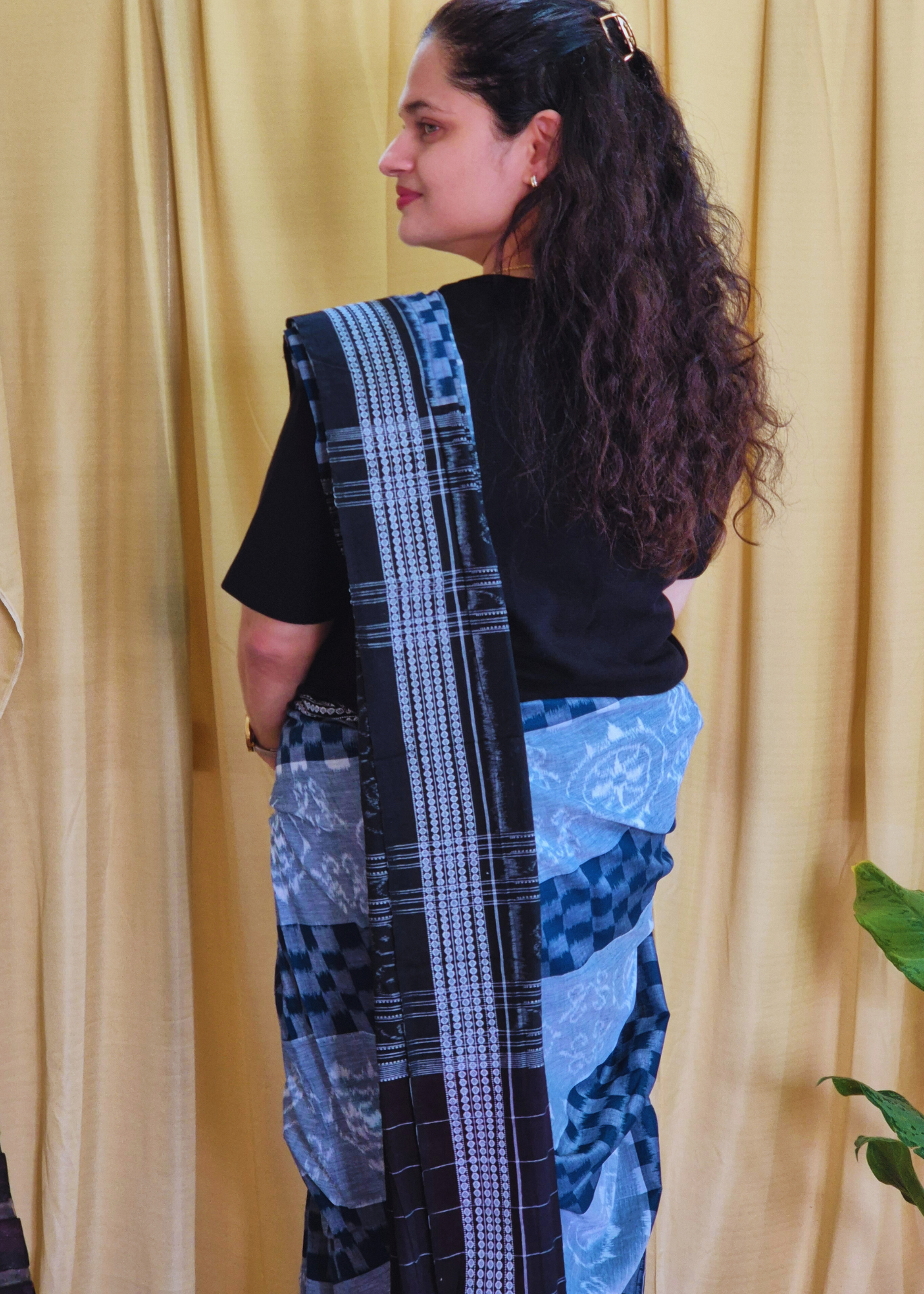 "Varnika" Sambalpuri Handloom Saree - Earthyweaves