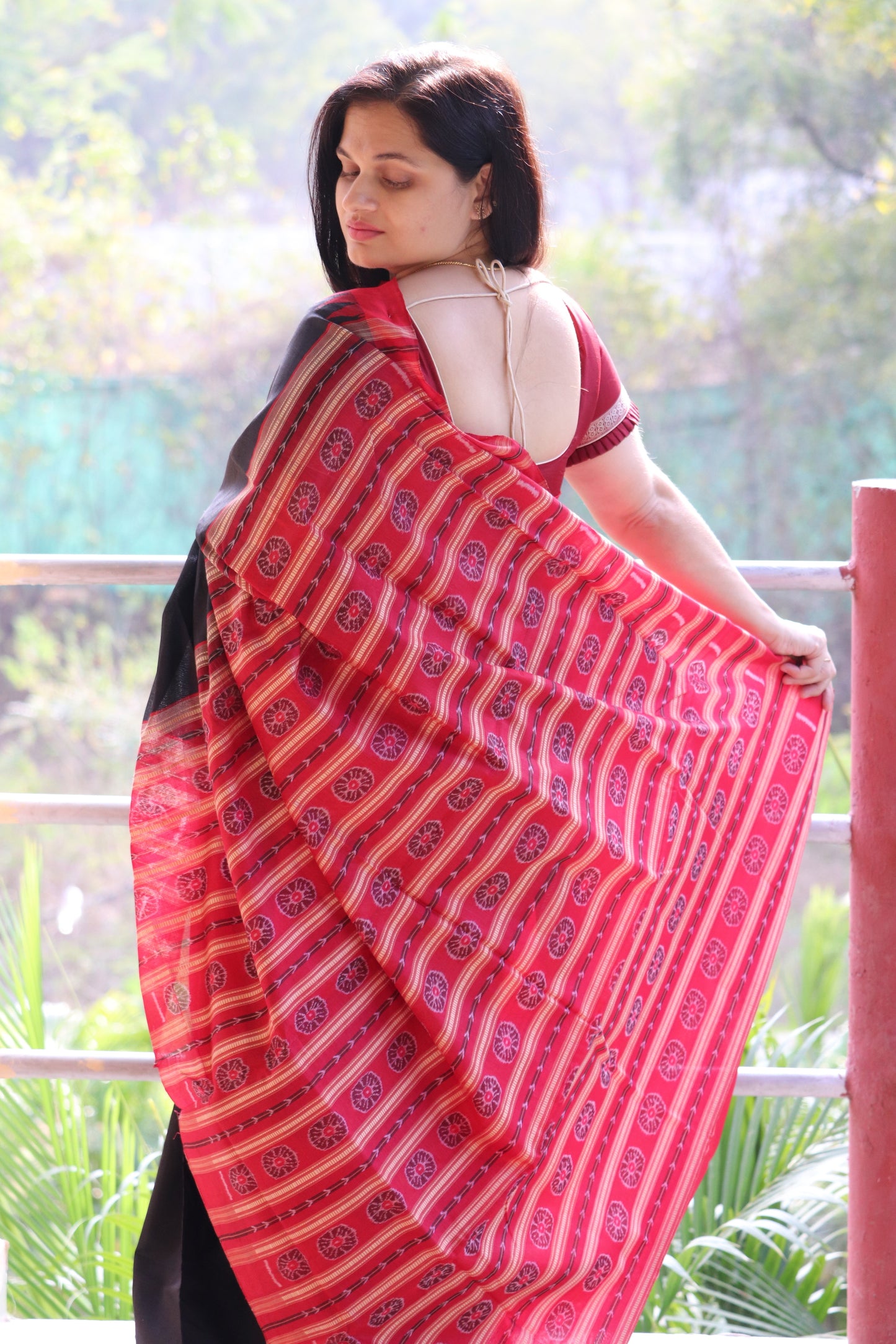"Shyama" Sambalpuri Tussar Silk Saree - Earthyweaves