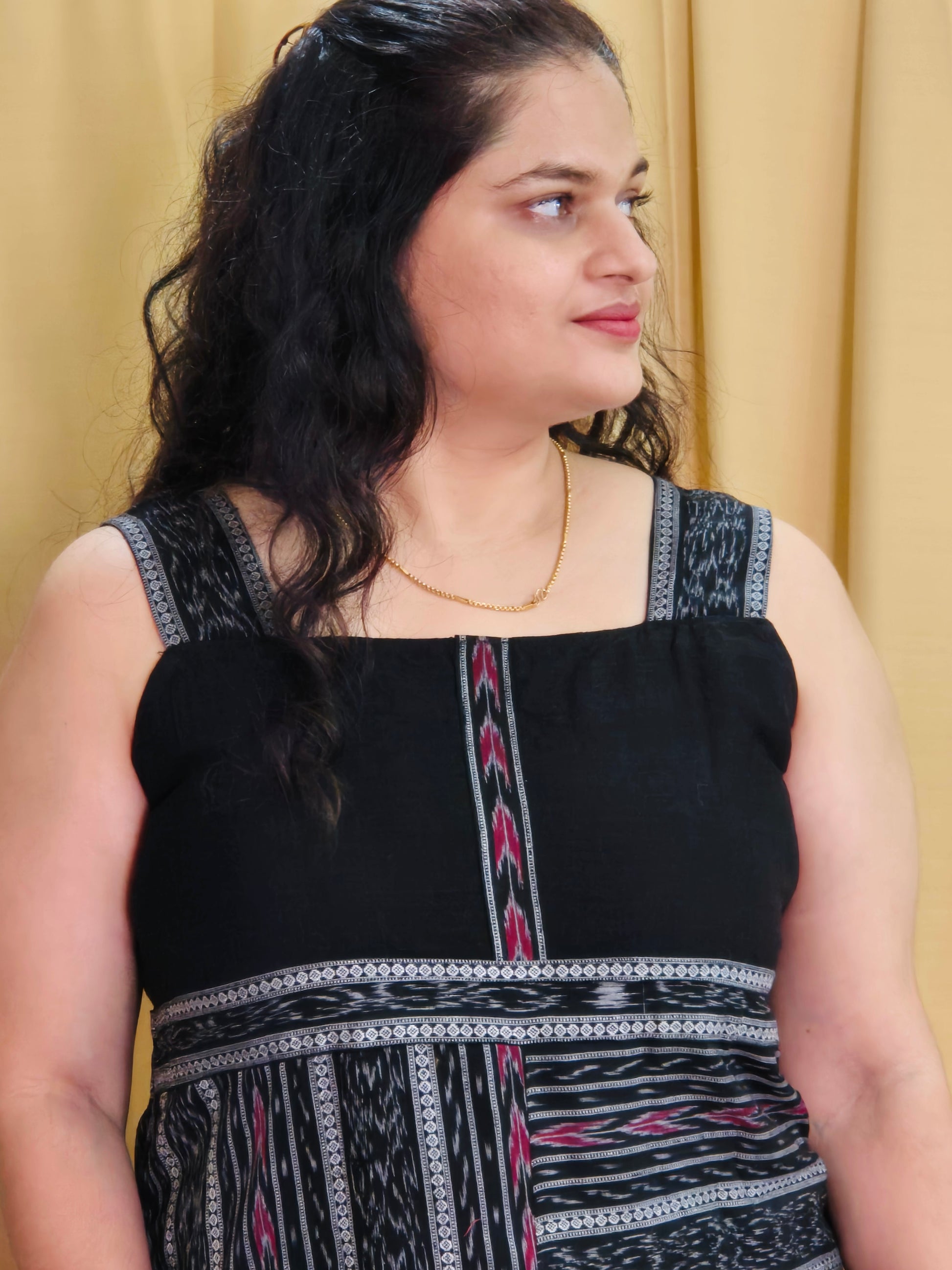 "Charvi" Black Sambalpuri Ikat Dress - Earthyweaves