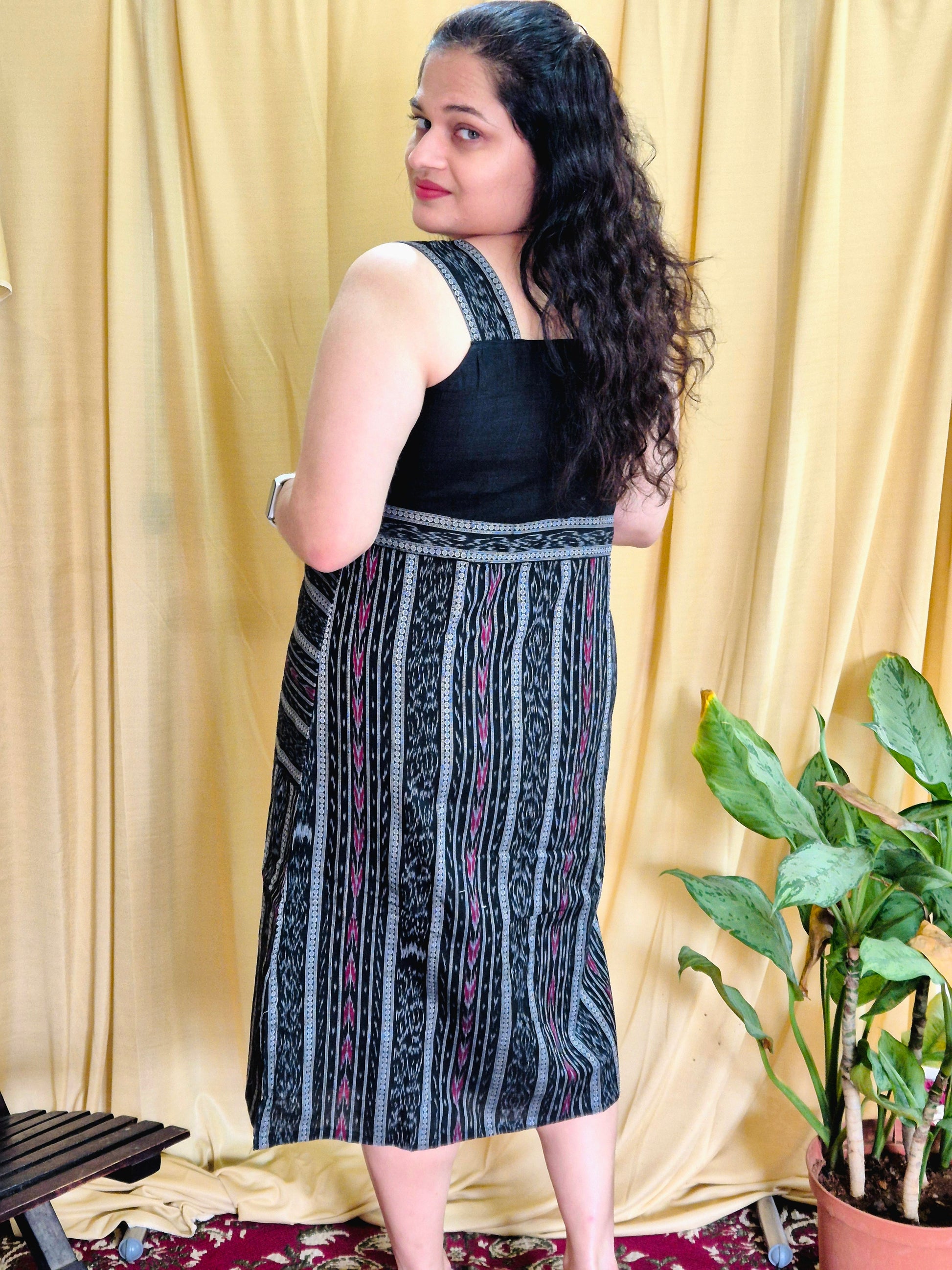 "Charvi" Black Sambalpuri Ikat Dress - Earthyweaves