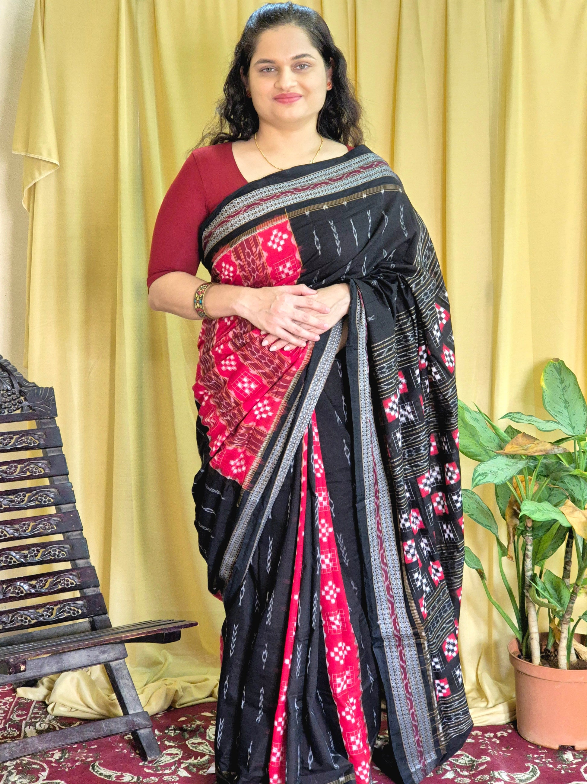 "Vaibhavi" Sambalpuri Handloom Saree - Earthyweaves