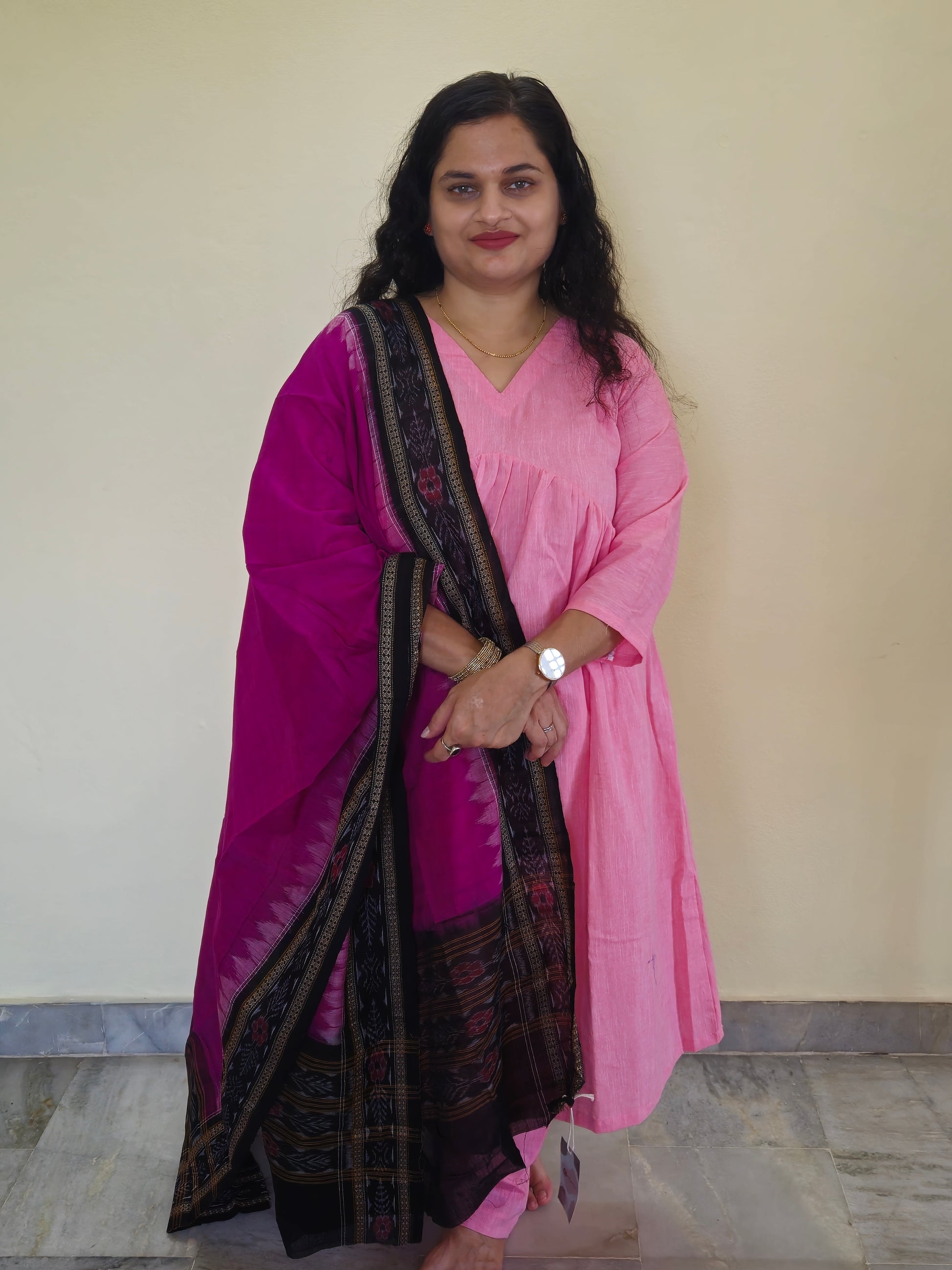 Purple with Black Border Sambalpuri Dupatta - Earthyweaves