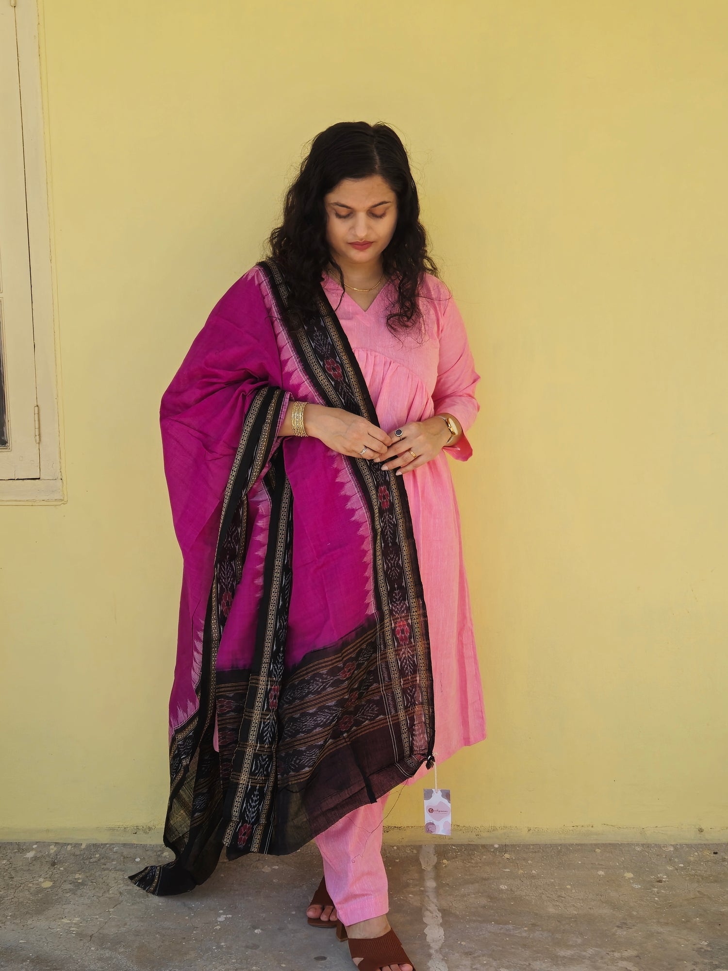 "GulabChitra" Blush pink Linen Co-ord Set with Sambalpuri Handloom Dupatta - Earthyweaves