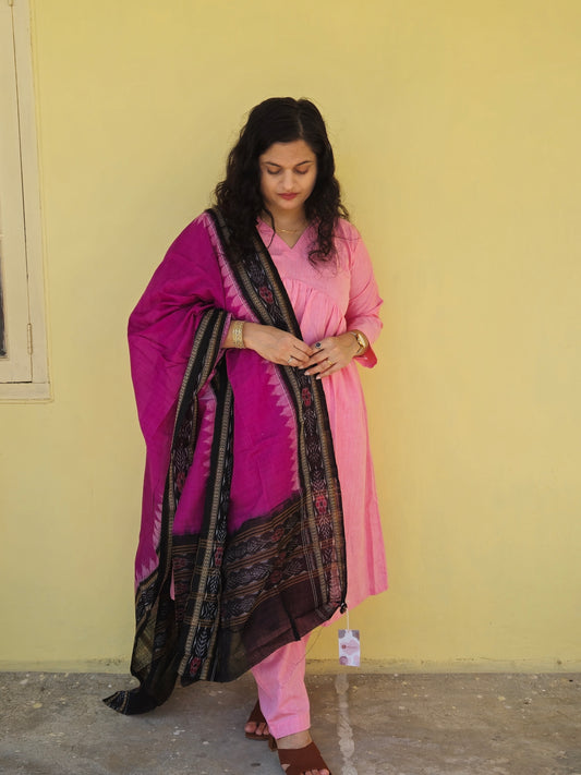 "GulabChitra" Blush pink Linen Co-ord Set with Sambalpuri Handloom Dupatta - Earthyweaves