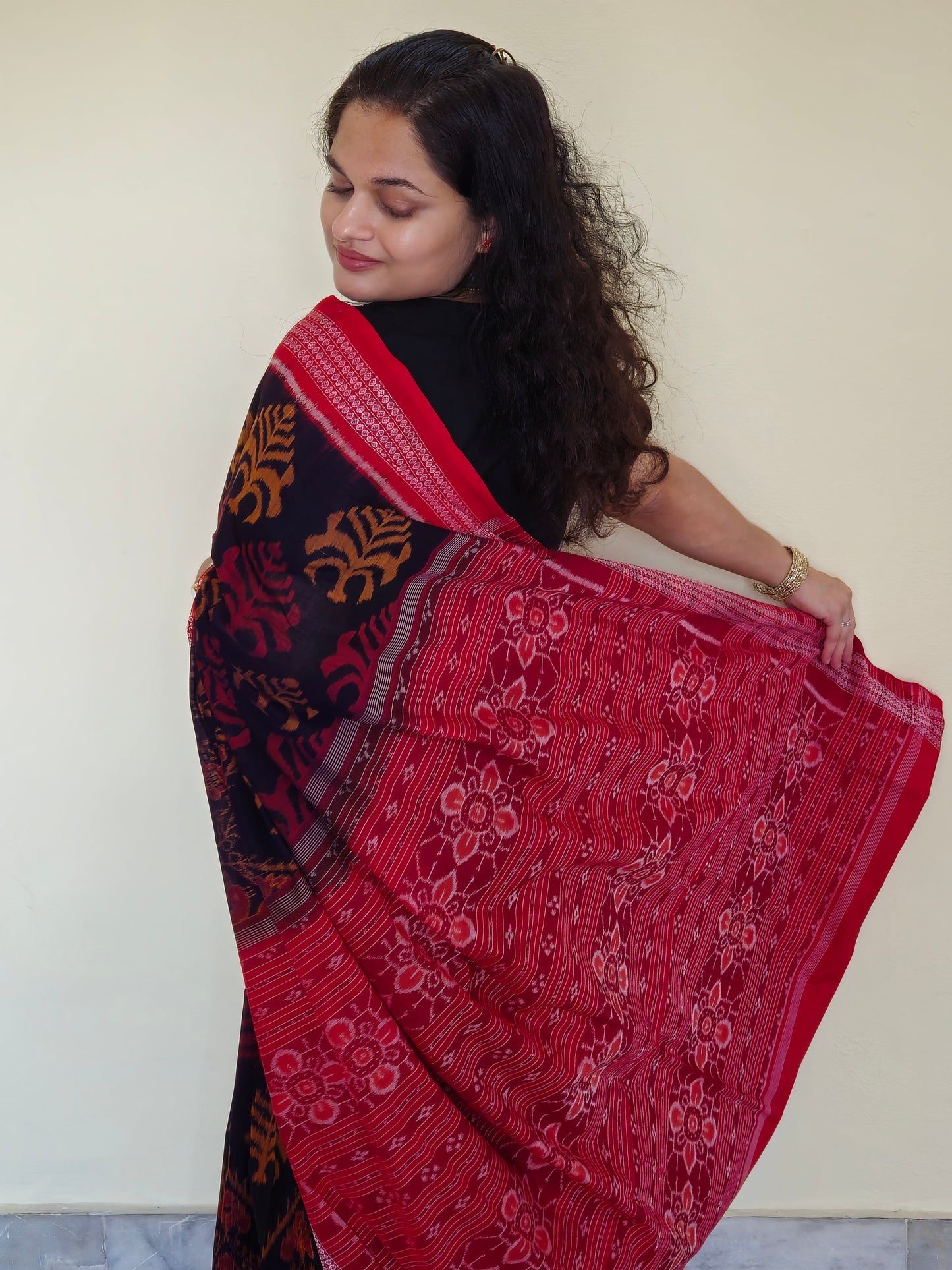 "Tamalika" Sambalpuri Cotton Saree - Earthyweaves