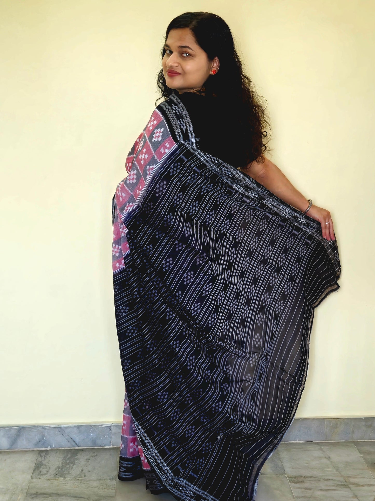 "Chandramukhi" Sambalpuri Cotton Saree - Earthyweaves