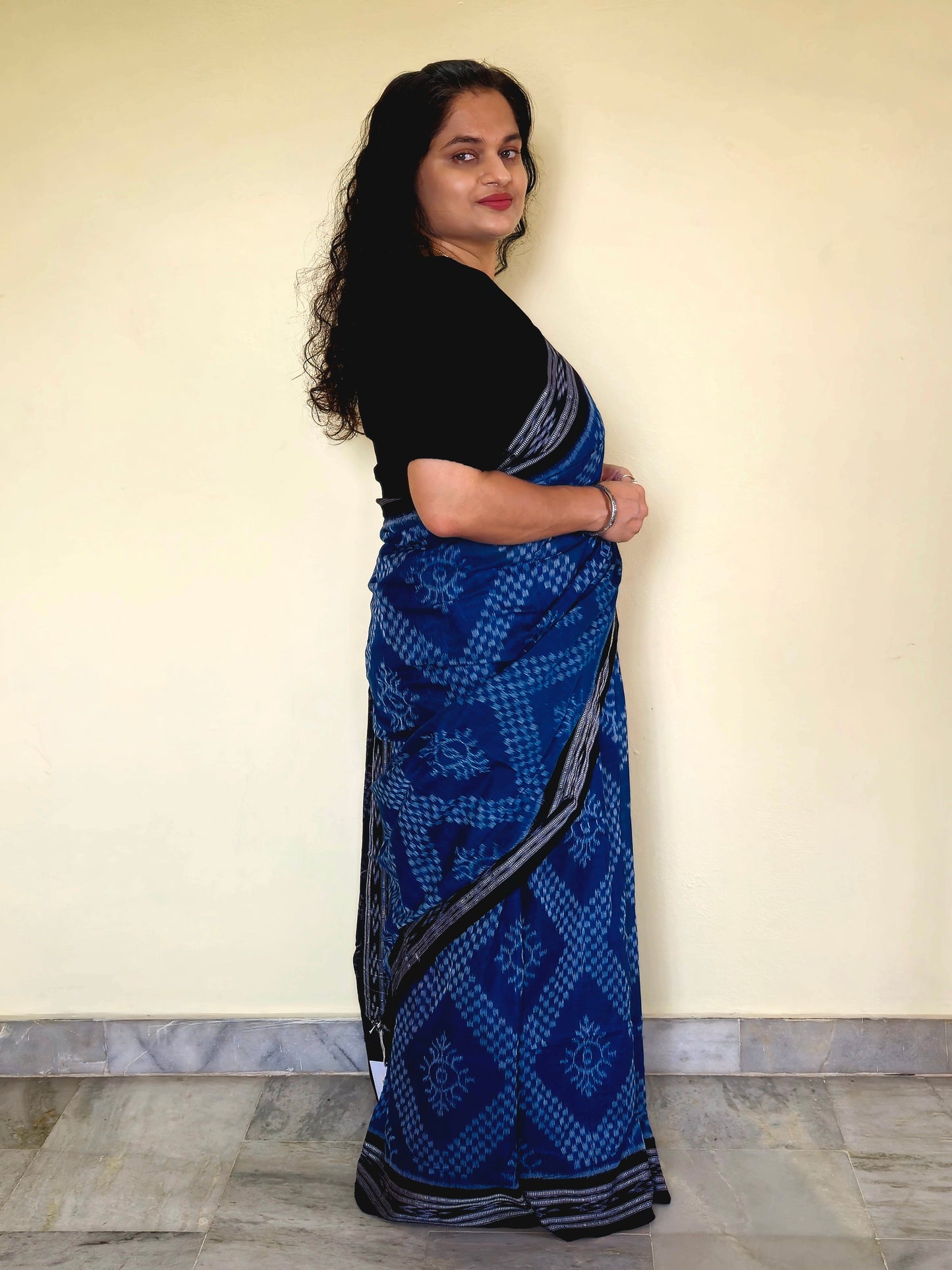 "Neelambara" Sambalpuri Cotton Saree - Earthyweaves