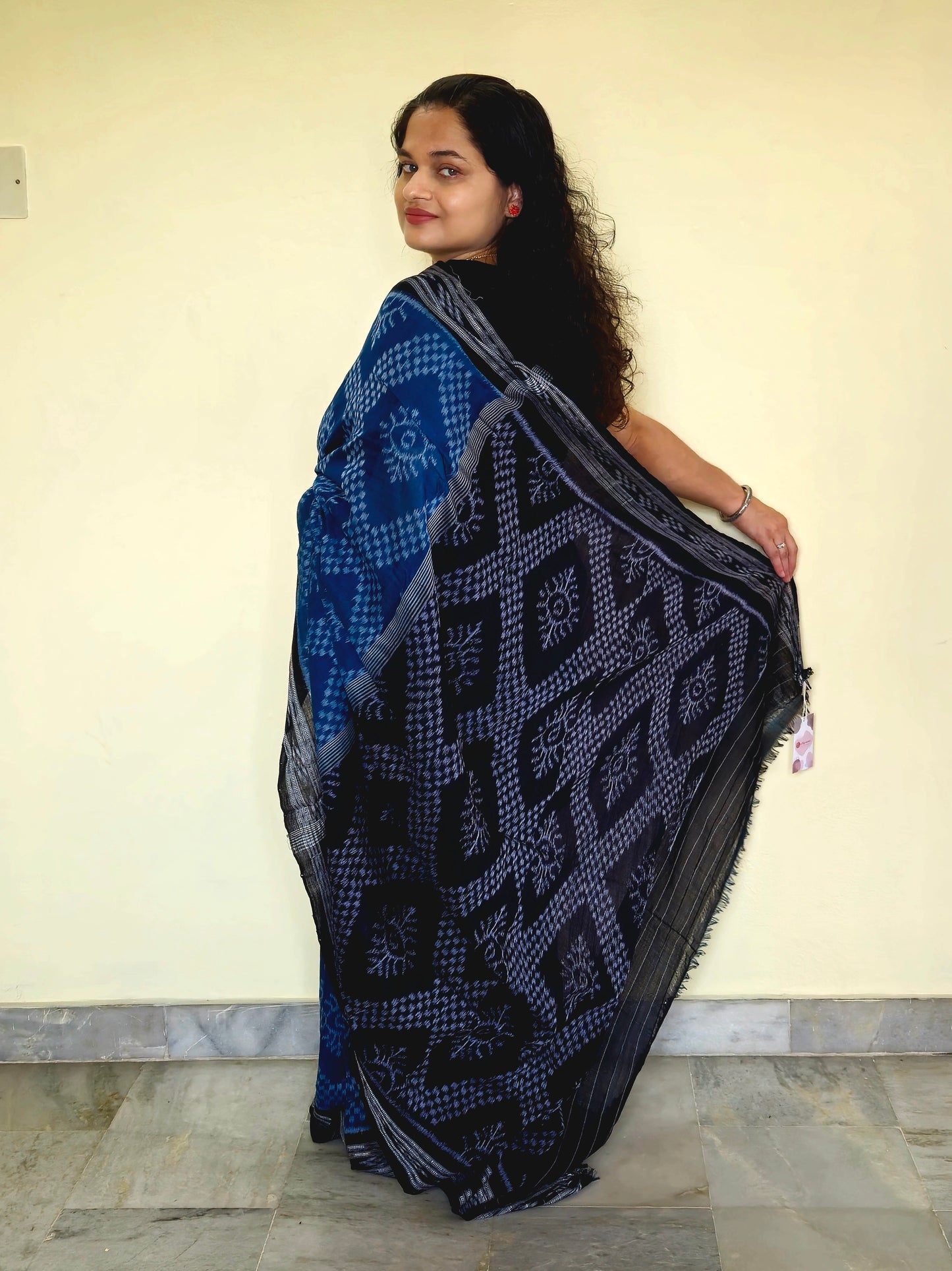 "Neelambara" Sambalpuri Cotton Saree - Earthyweaves