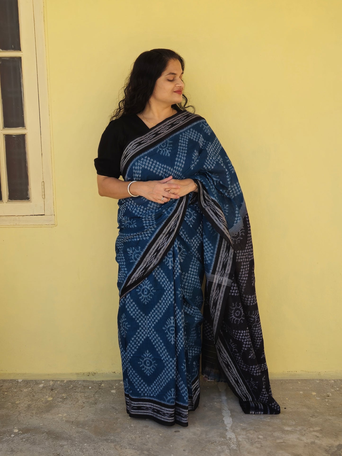 "Neelambara" Sambalpuri Cotton Saree - Earthyweaves