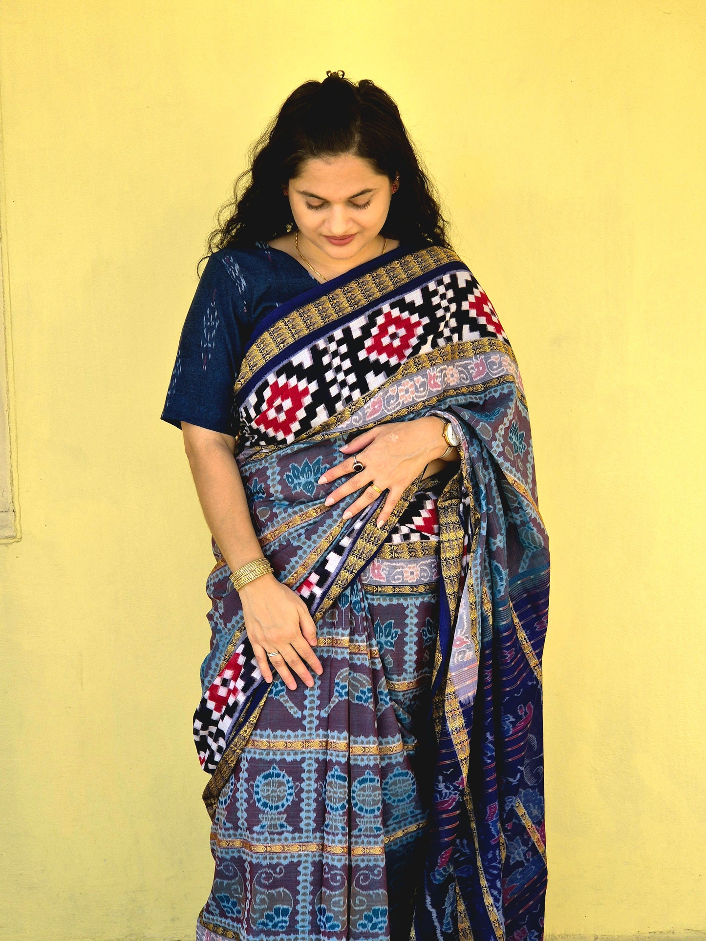 "Manjusha" Sambalpuri Cotton Saree - Earthyweaves
