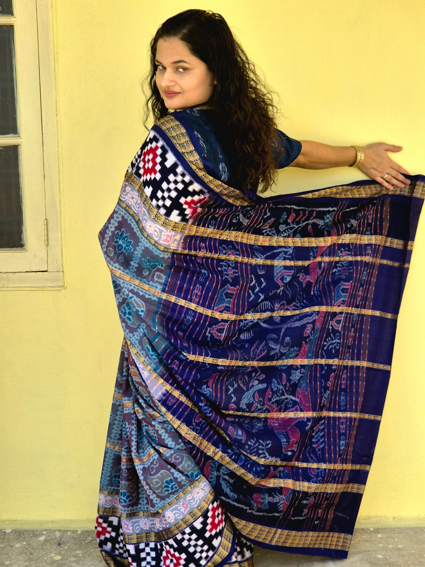 "Manjusha" Sambalpuri Cotton Saree - Earthyweaves