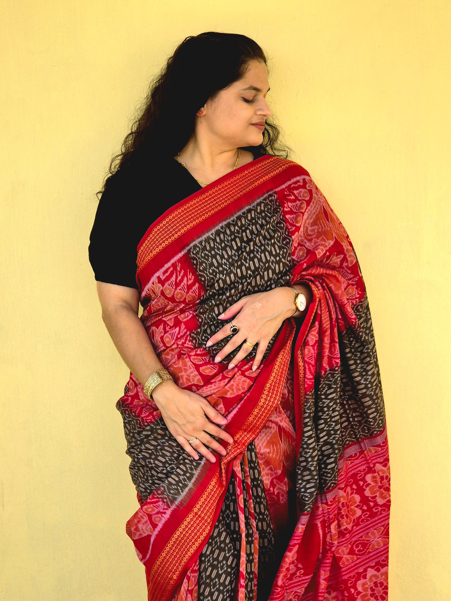 "Kesarika" Sambalpuri Cotton Saree - Earthyweaves
