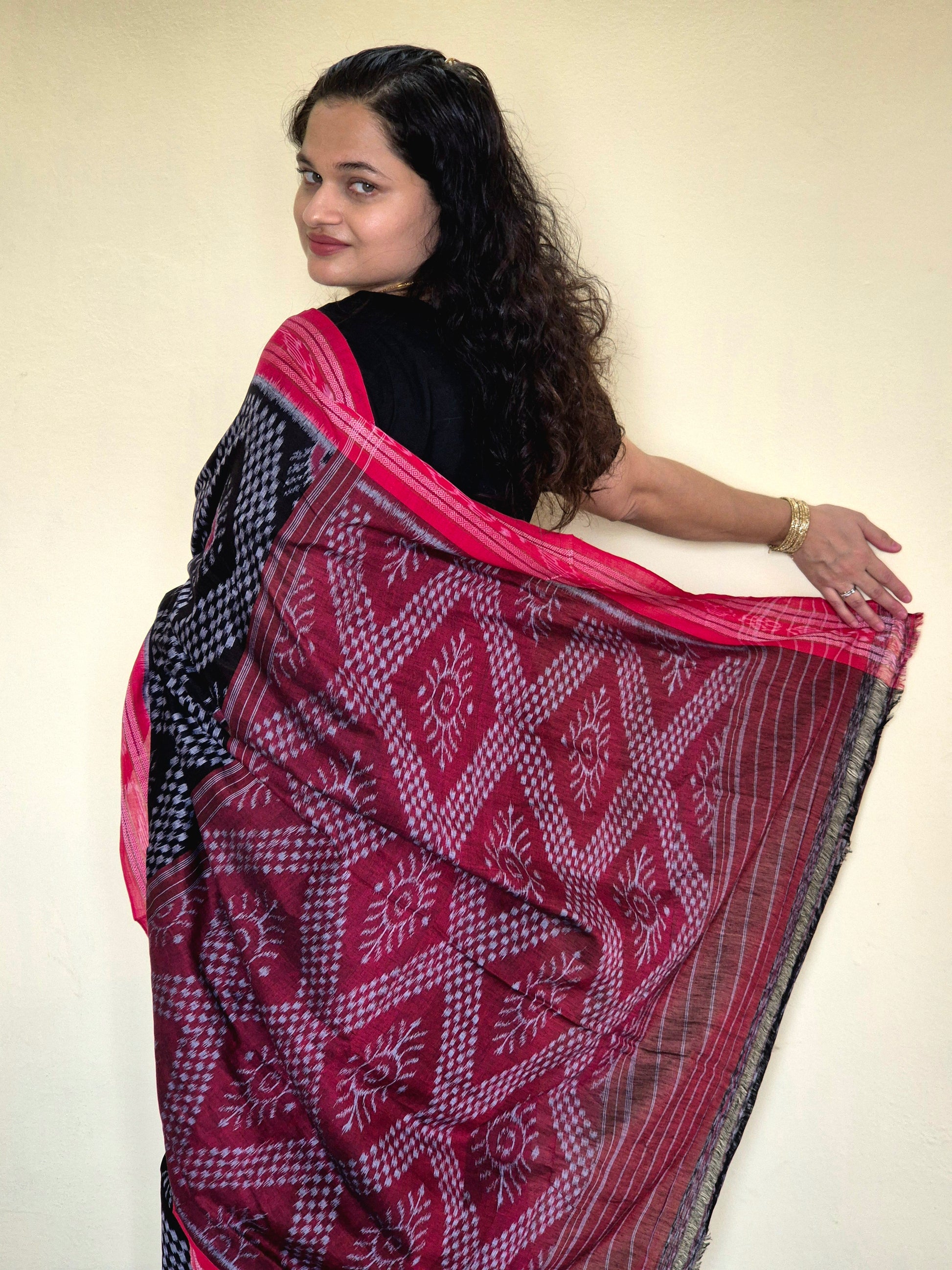 "Tanirika" Sambalpuri Cotton Saree - Earthyweaves
