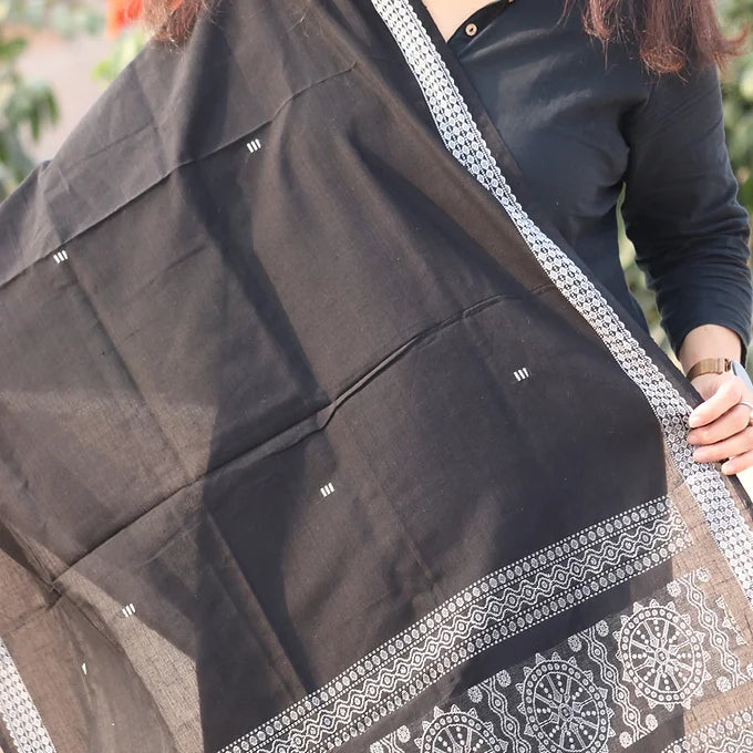 Black Sambalpuri Dupatta - Earthyweaves