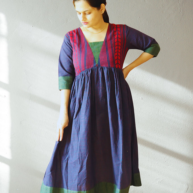 "Tarunimruga" Mangalagiri Dress - Earthyweaves