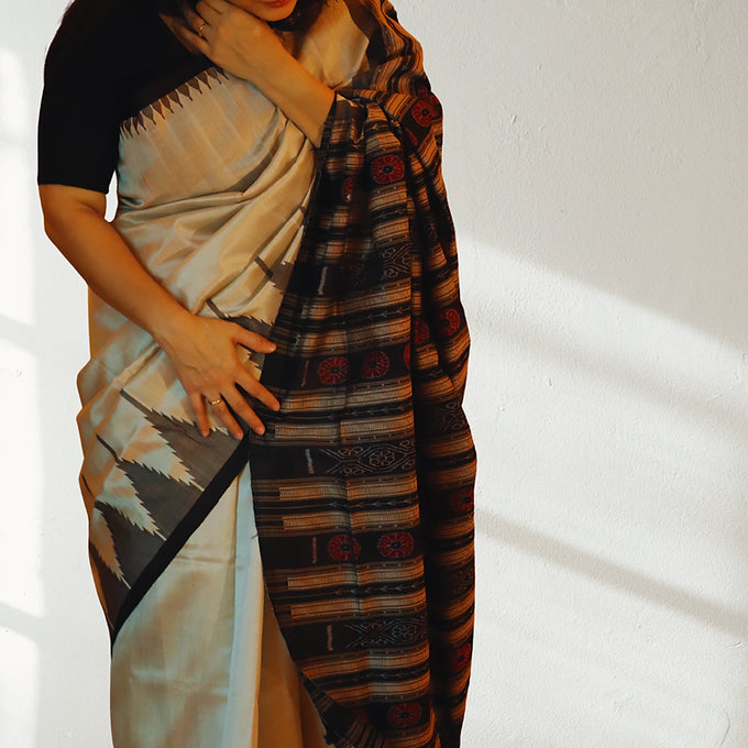 "Vimalakshi" Sambalpuri Silk Cotton Blend Saree - Earthyweaves