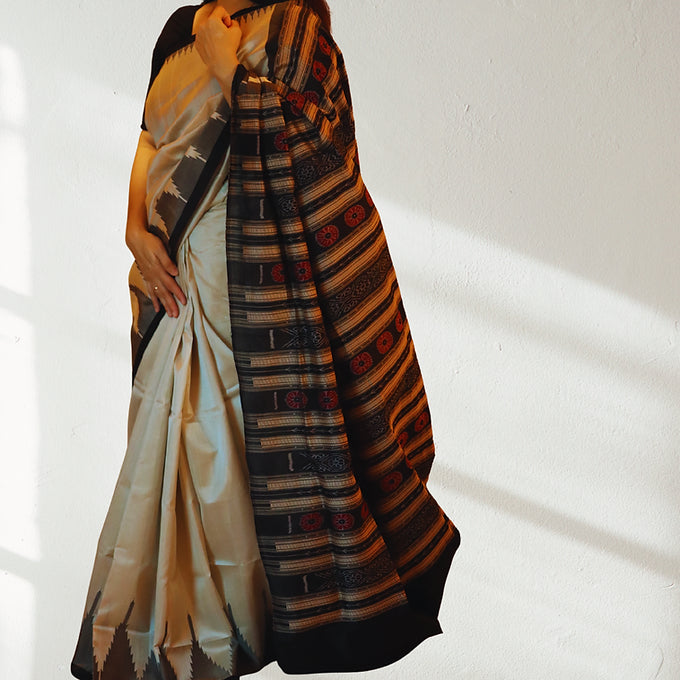 "Vimalakshi" Sambalpuri Silk Cotton Blend Saree - Earthyweaves