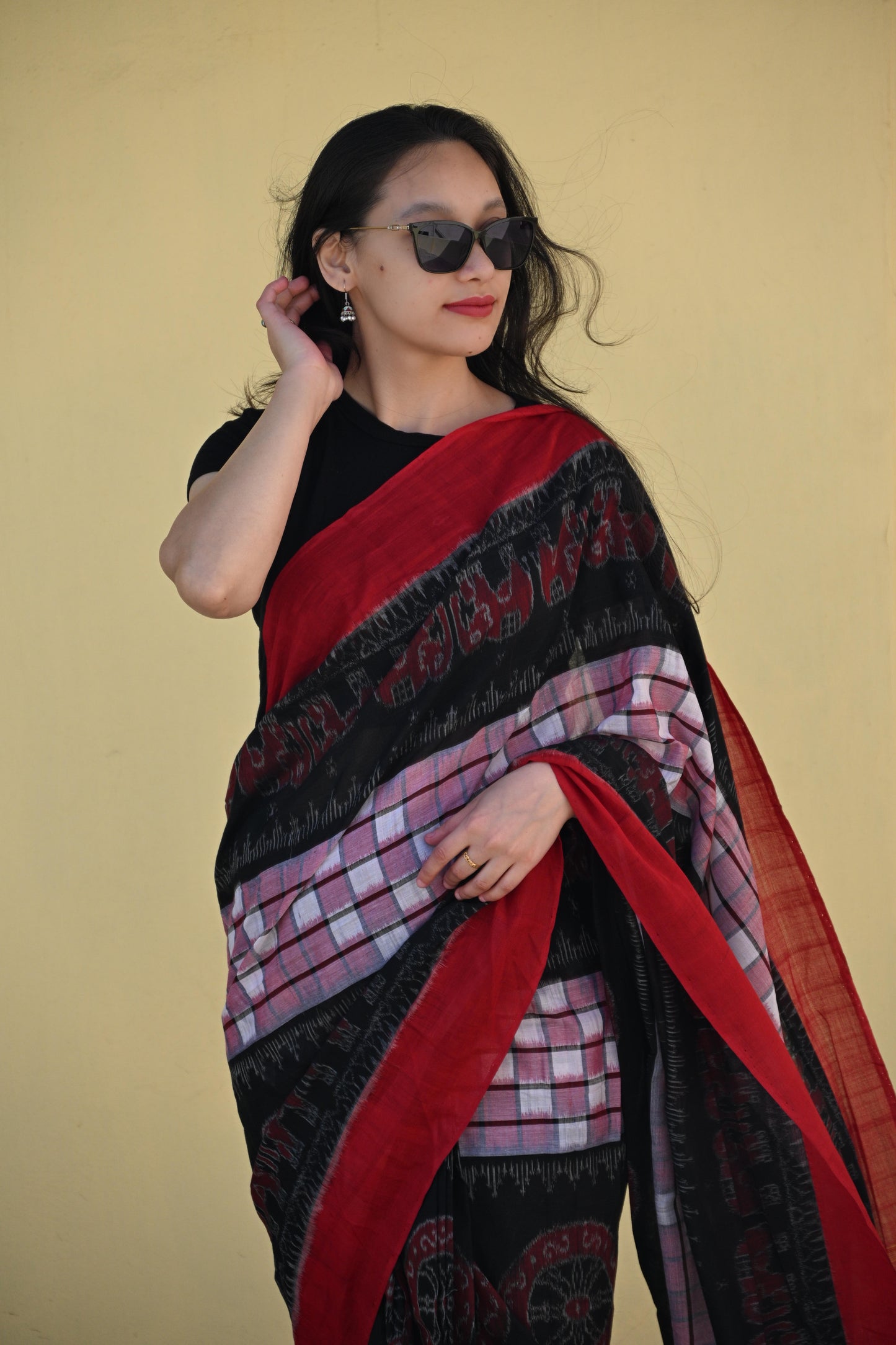 Pink, Red and Black Sambalpuri Handloom Saree - Earthyweaves