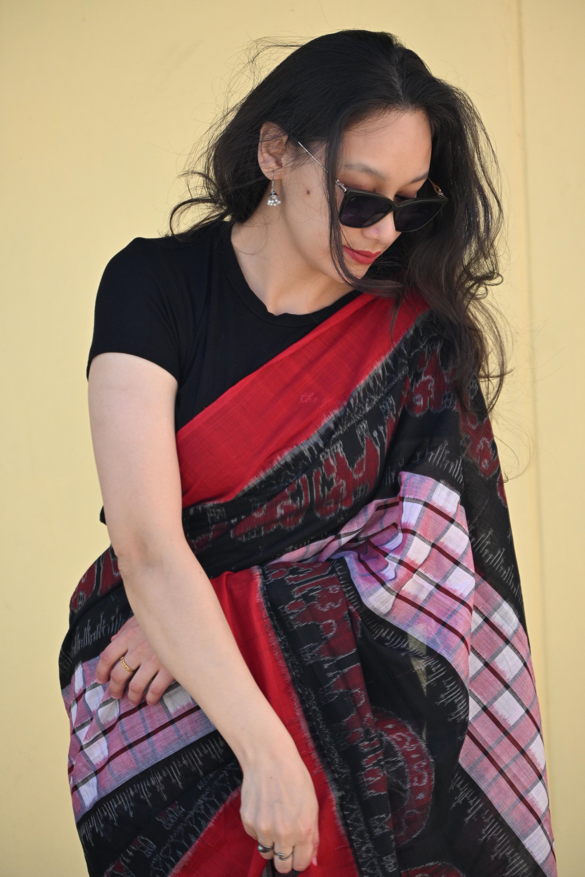 Pink, Red and Black Sambalpuri Handloom Saree - Earthyweaves