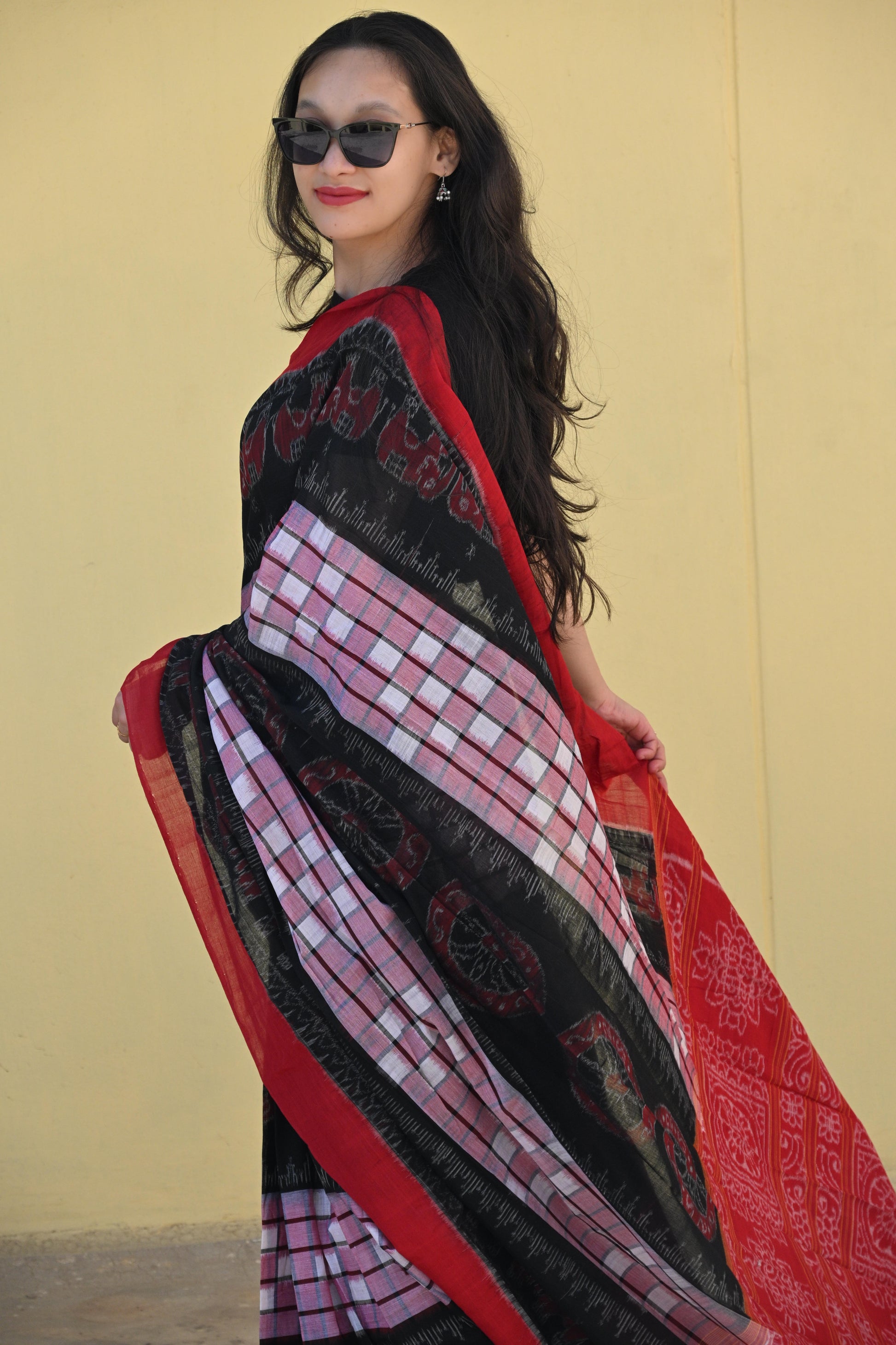 Pink, Red and Black Sambalpuri Handloom Saree - Earthyweaves