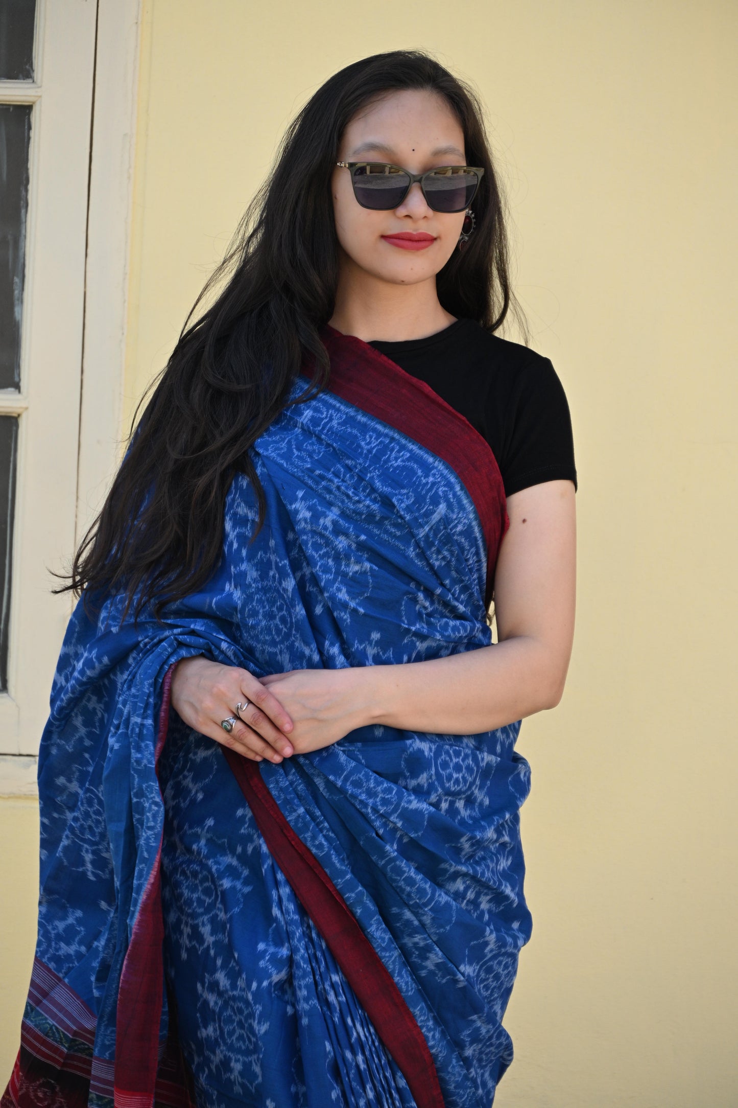 Indigo Blue Sambalpuri Handloom Saree with Maroon Border - Earthyweaves