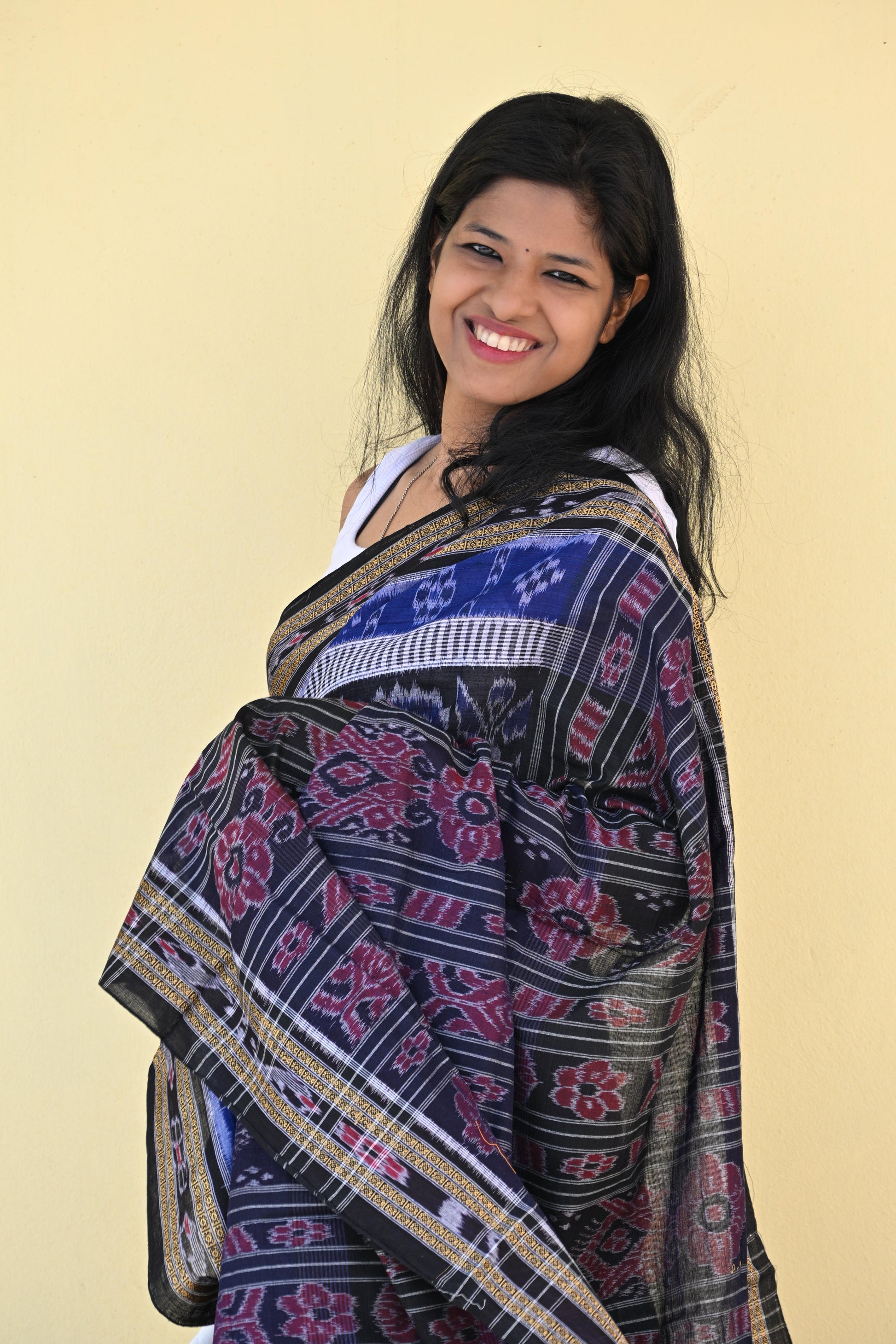 Indigo Blue and Black Handloom Maniabandha Cotton Saree - Earthyweaves