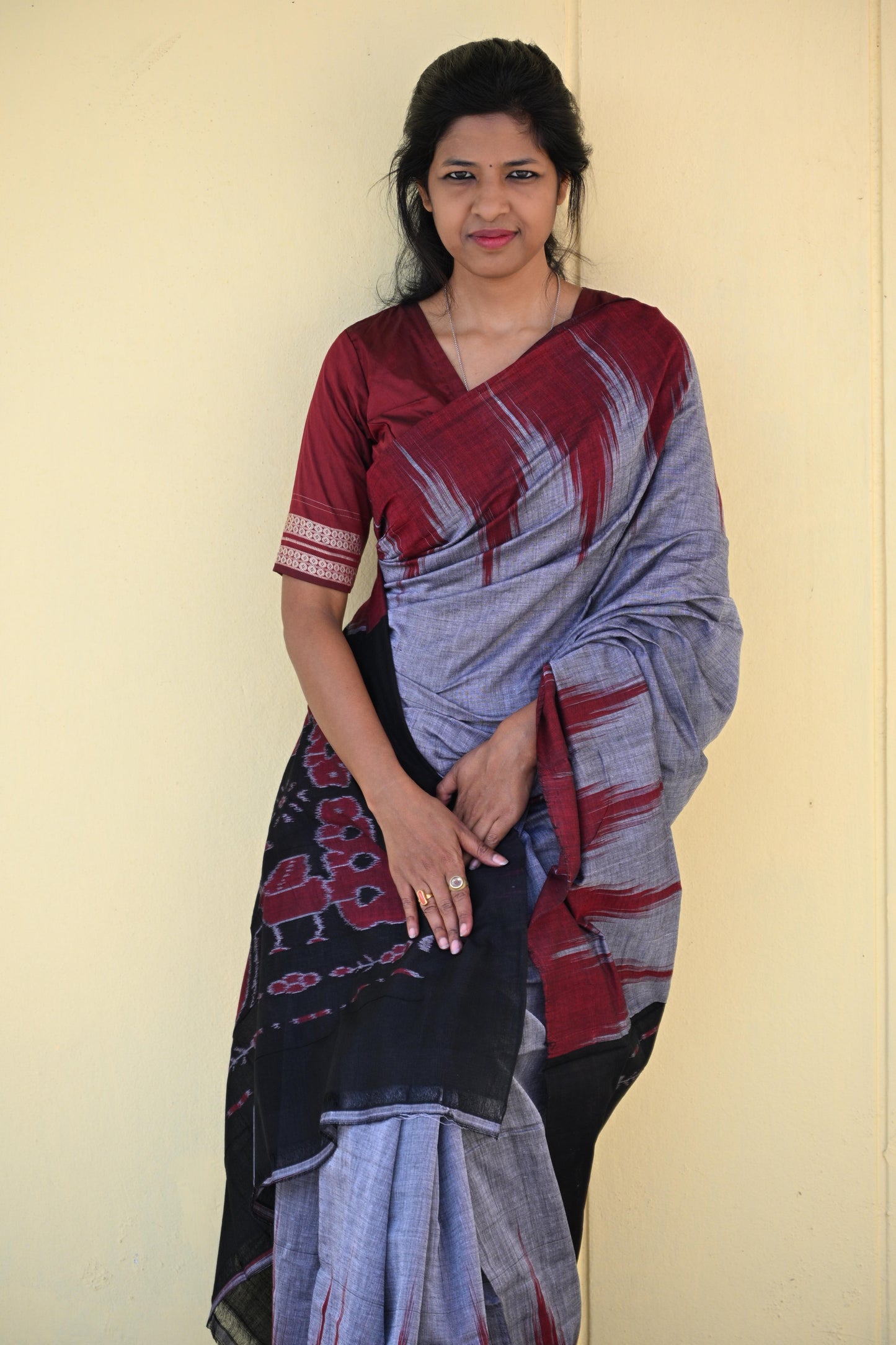 Grey and Maroon Handloom Maniabandha Cotton Saree
