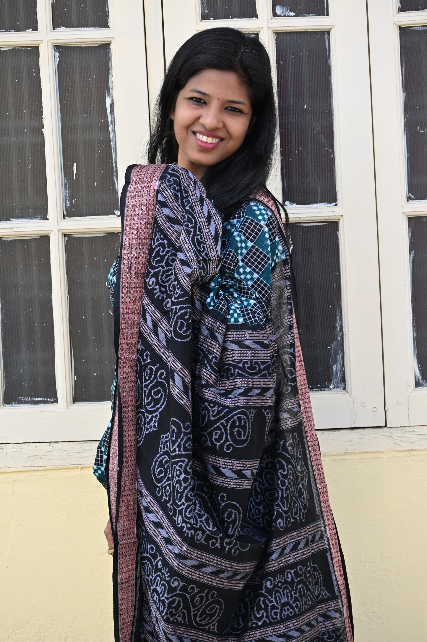 Deep Green and Black Sambalpuri Cotton Saree - Earthyweaves