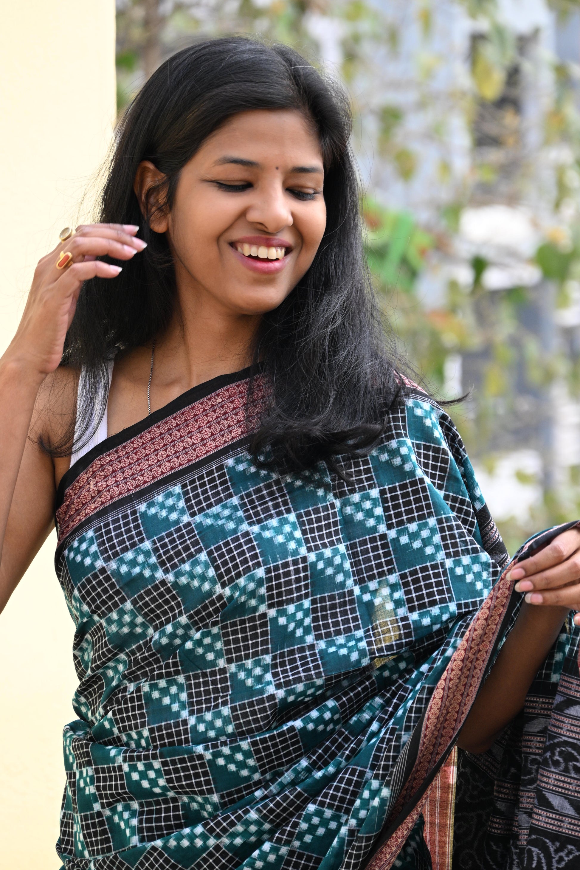Deep Green and Black Sambalpuri Cotton Saree - Earthyweaves
