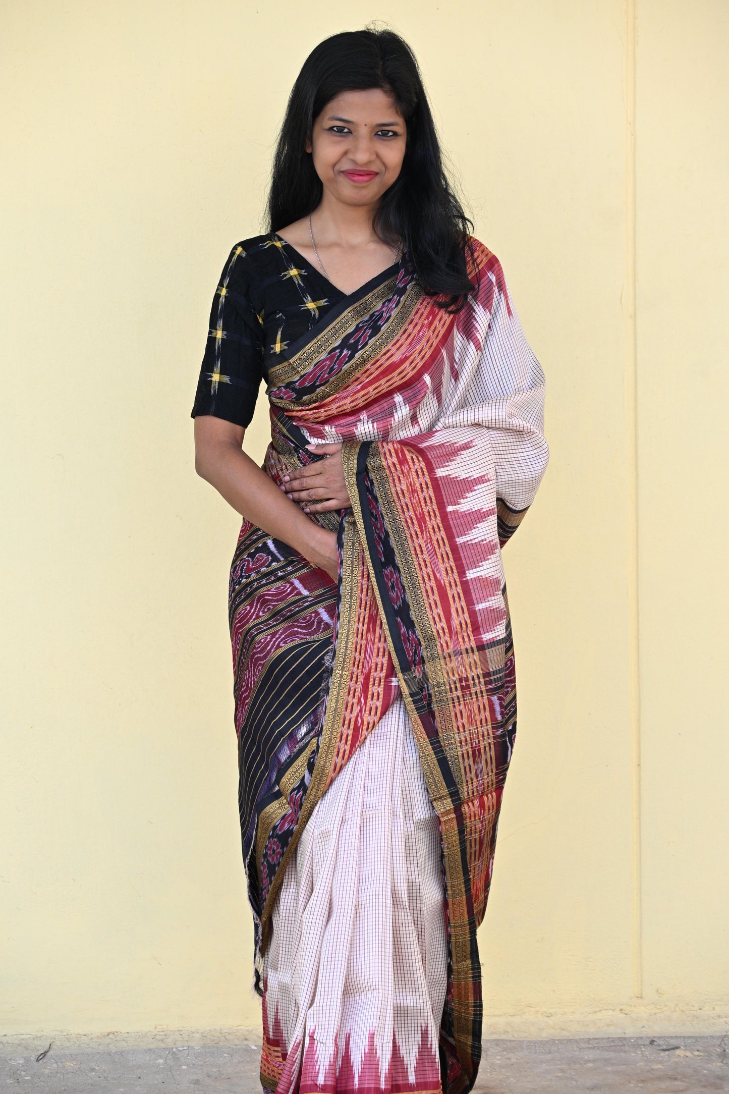 Off-White, Black & Maroon Khandua Silk Saree - Earthyweaves