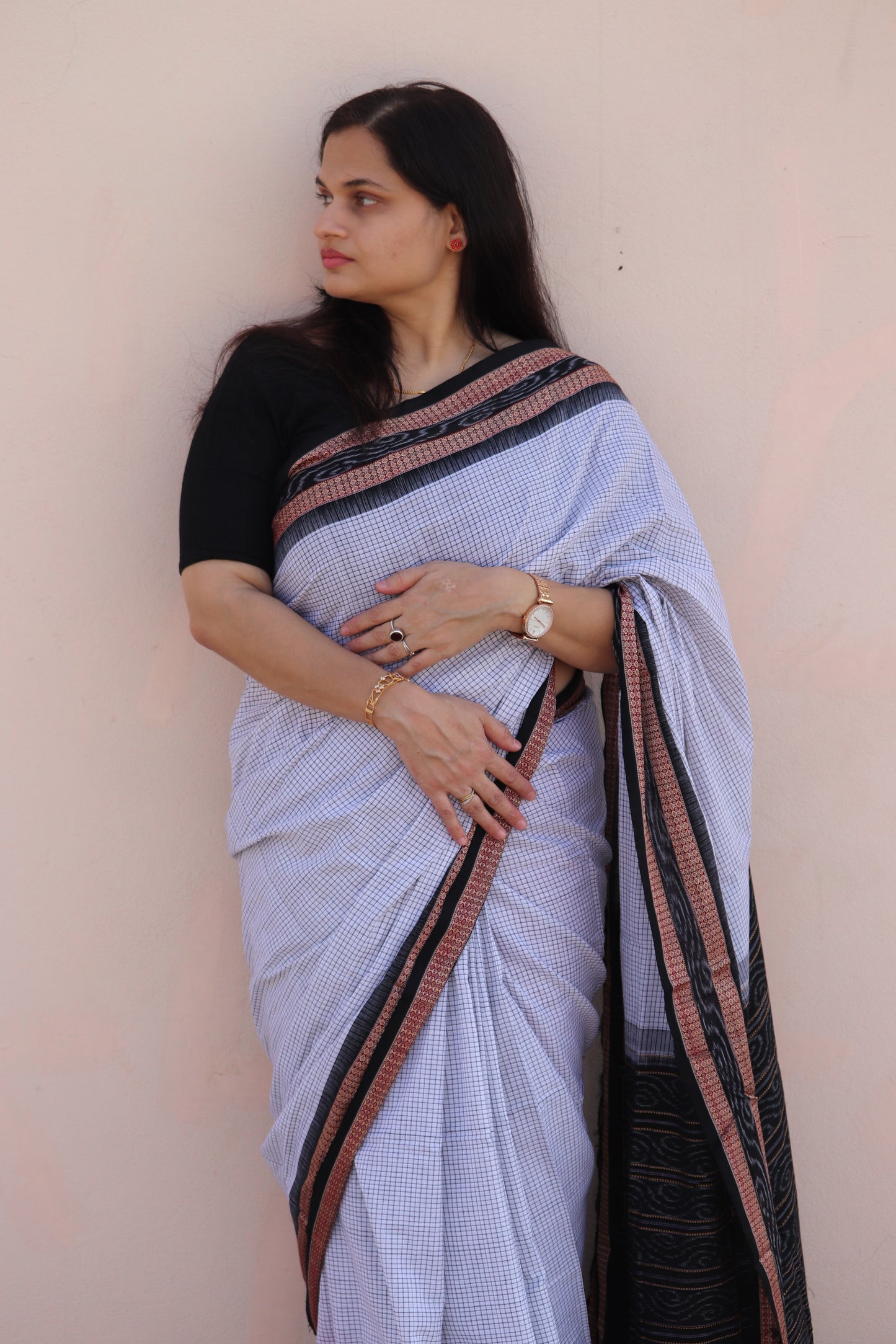 White Sambalpuri Cotton Saree - Earthyweaves