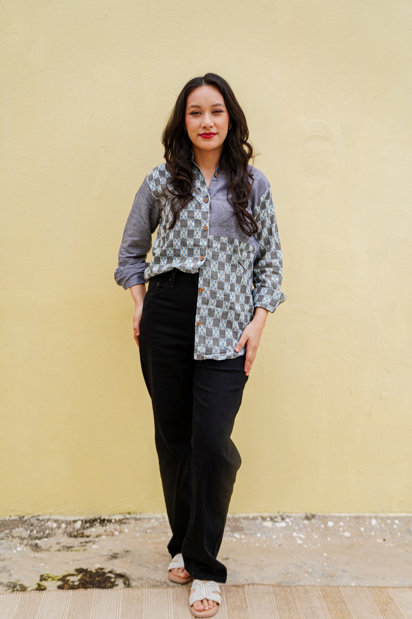 Vyomika Sambalpuri Handloom Shirt - Earthyweaves